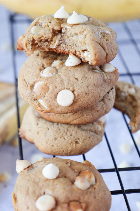 Irresistible Banana Pudding Cookies with White...
